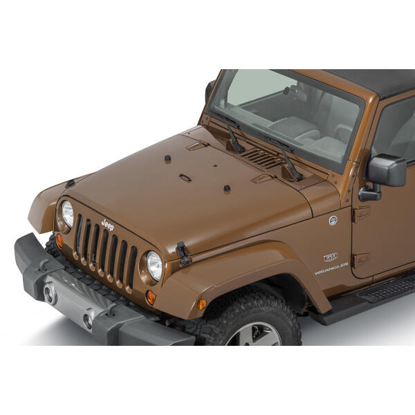 "70th Anniversary" Badge for Jeep Vehicles - Image 4