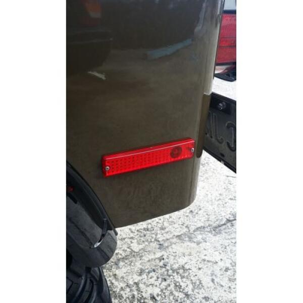 EUROSTYLE STEEL BODY REAR CORNER SIDE MARKER (RED) CJ5/CJ7/CJ8 1972-1986 RH/LH
