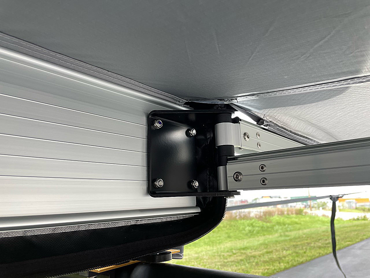 Sky Ridge 180XL Awning with Mounting Brackets - Image 9